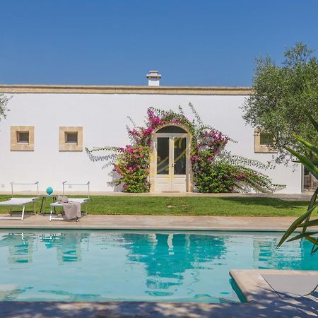 オストゥーニ Td Dimora Del Giglio With Organic Garden With Poolヴィラ エクステリア 写真