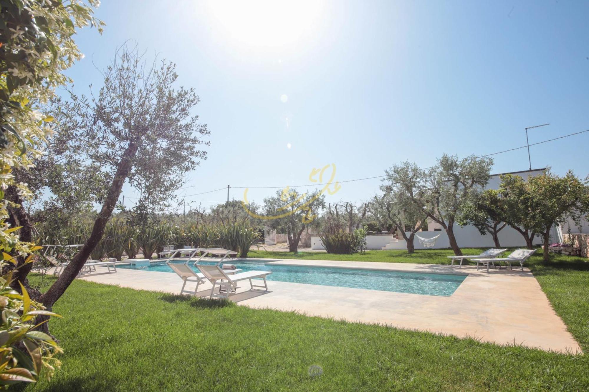 オストゥーニ Td Dimora Del Giglio With Organic Garden With Poolヴィラ エクステリア 写真